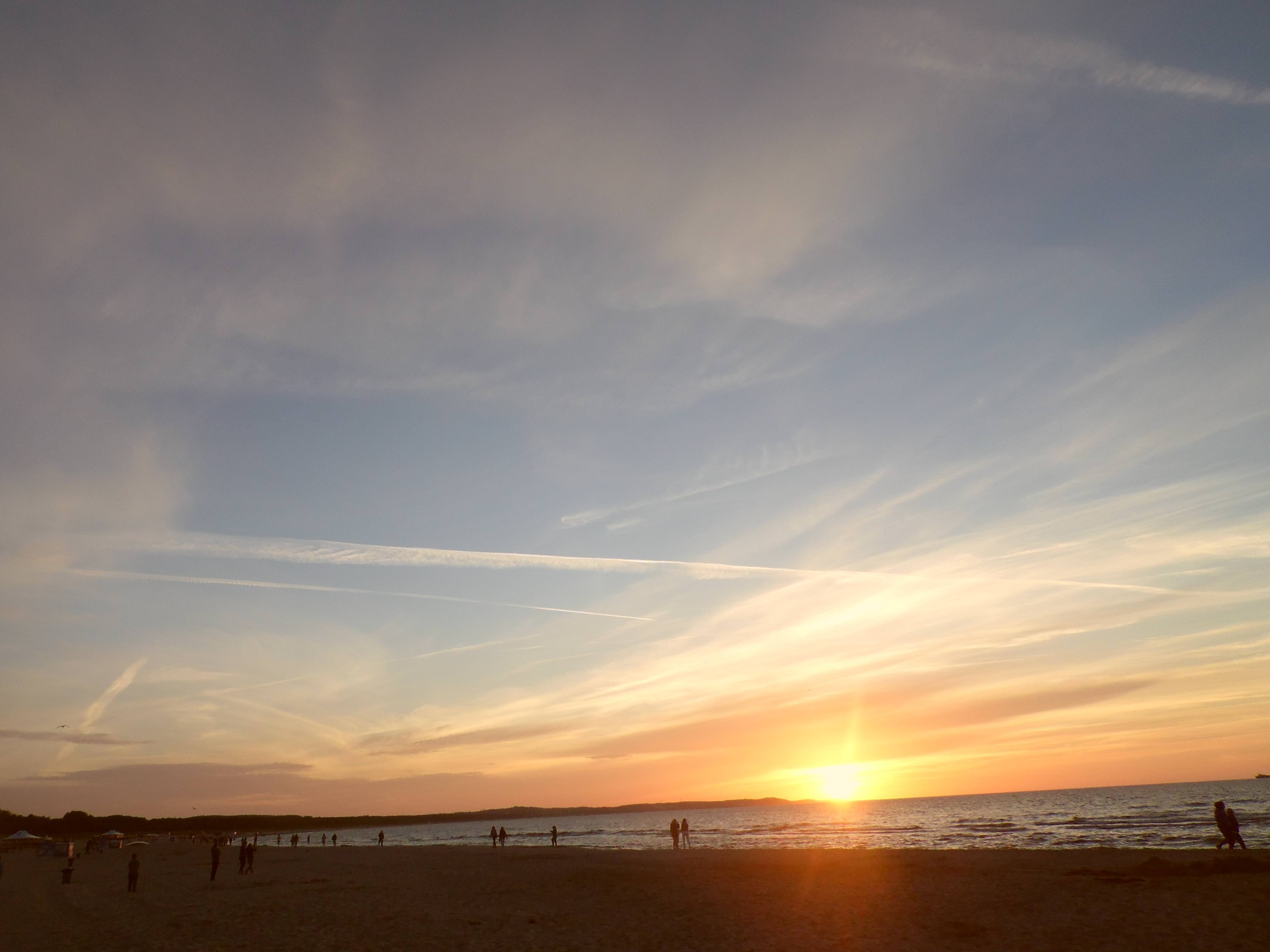 Świnoujście - atrakcje: plaża o zachodzie