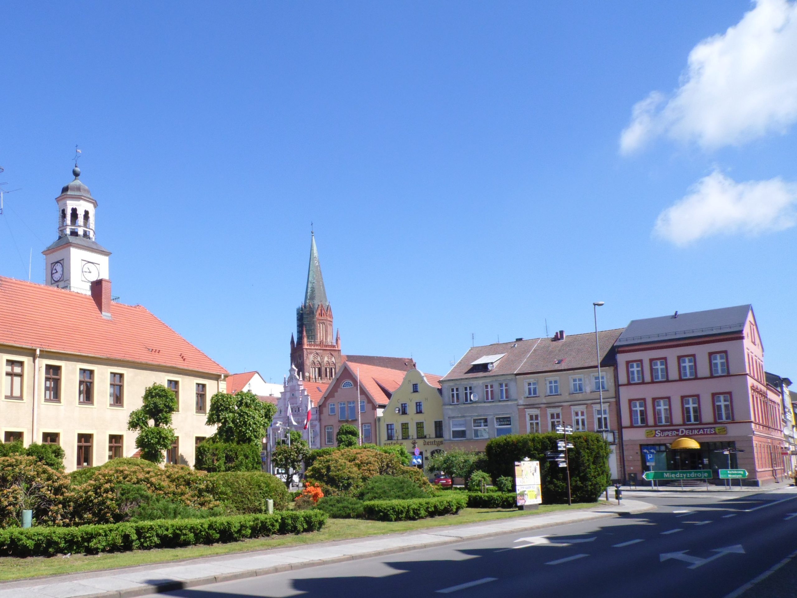 Trzebiatów - atrakcje: urokliwe kamienice w centrum miasta